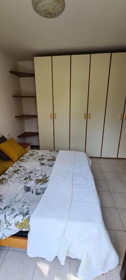 Casa Mirella - Appartamento Zona Bellagio Magreglio エクステリア 写真
