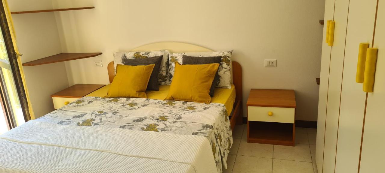Casa Mirella - Appartamento Zona Bellagio Magreglio エクステリア 写真