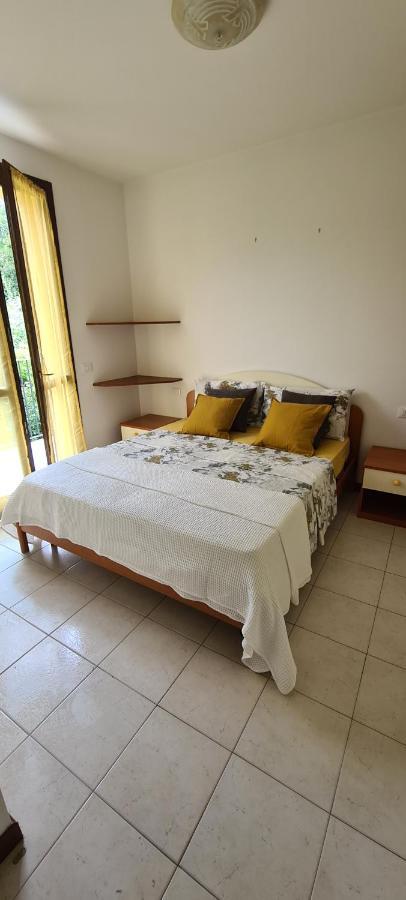 Casa Mirella - Appartamento Zona Bellagio Magreglio エクステリア 写真