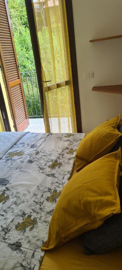Casa Mirella - Appartamento Zona Bellagio Magreglio エクステリア 写真