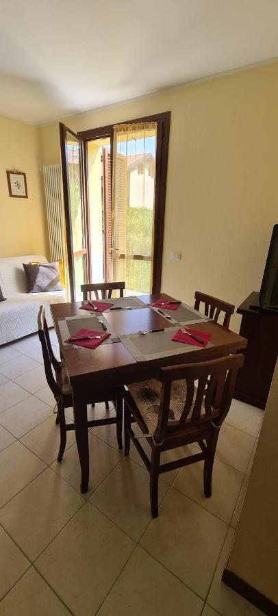 Casa Mirella - Appartamento Zona Bellagio Magreglio エクステリア 写真